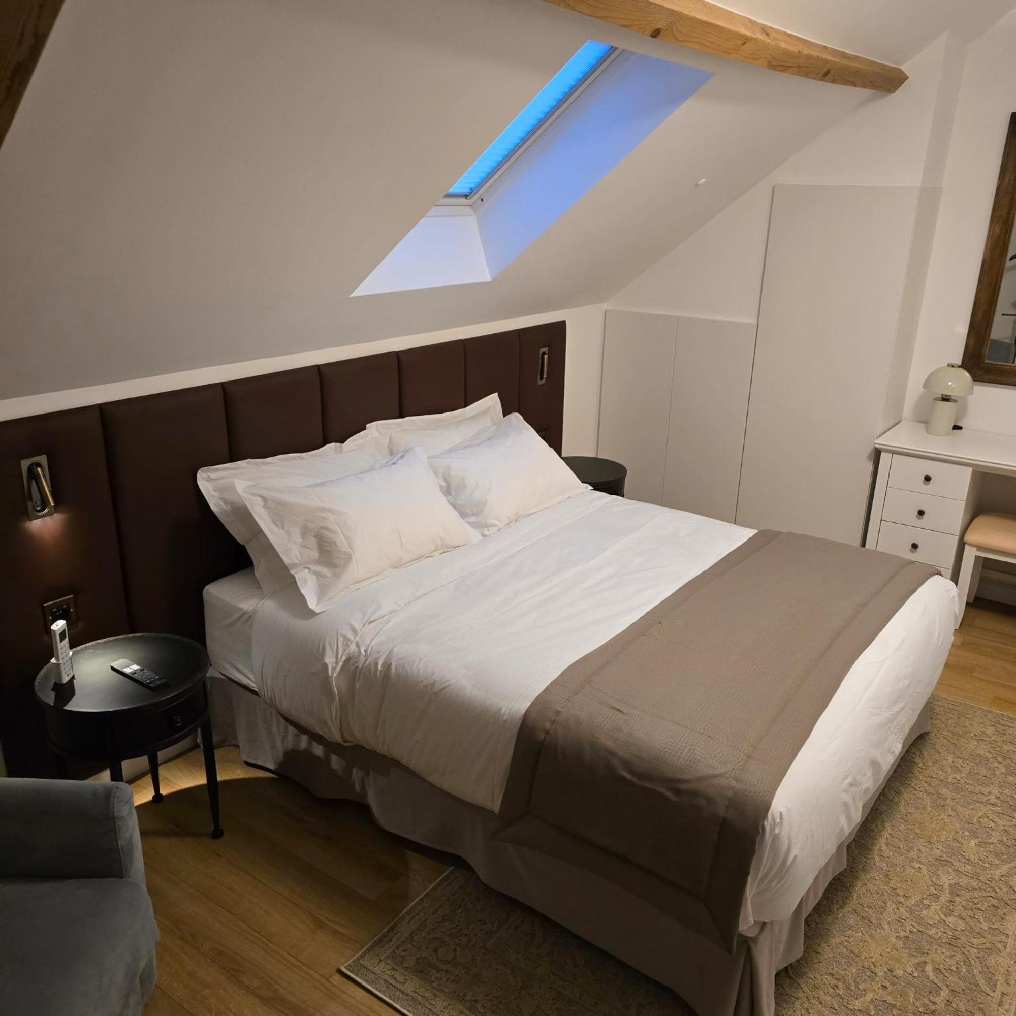 Le Cottage Maisonnette Dans Corps De Ferme Ollainville Екстериор снимка